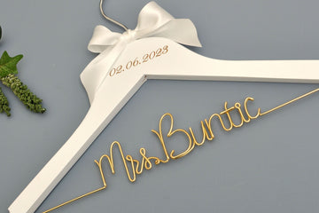 ec_product:1444599265:01 · Bridal Hanger, Wedding Name Hanger, Personalized Hanger, Wedding Custom Hanger, Dress Hanger. Wedding Gifts